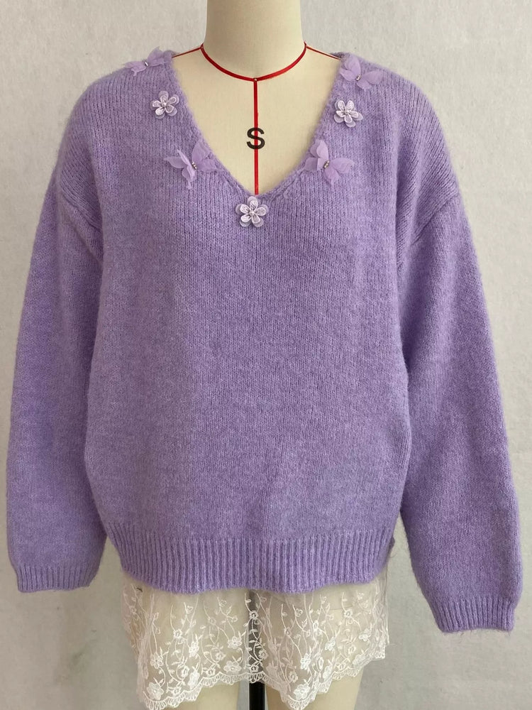 V-Neck Floral Applique Lace Hem Sweater
