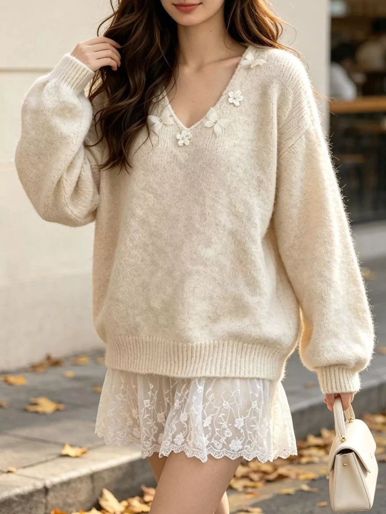 V-Neck Floral Applique Lace Hem Sweater