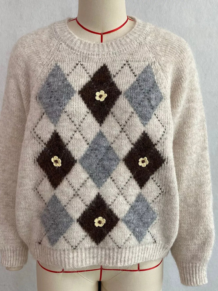 Argyle Pattern Raglan Sleeve Sweater