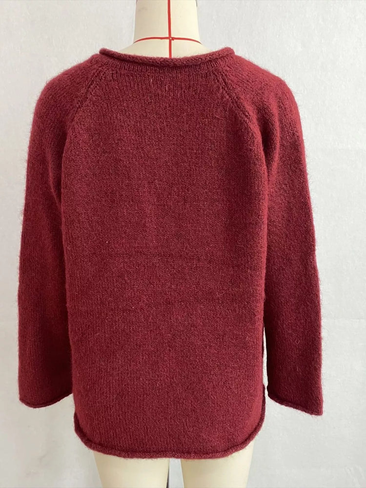 Chic V-Neck Sweater with Polka Dot Ribbon Tie