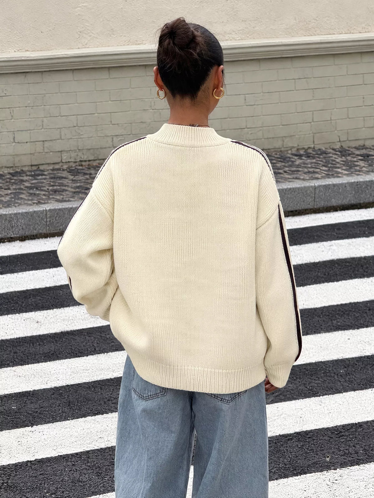 Chinese Knot Button Cardigan with Contrast Side Stripes