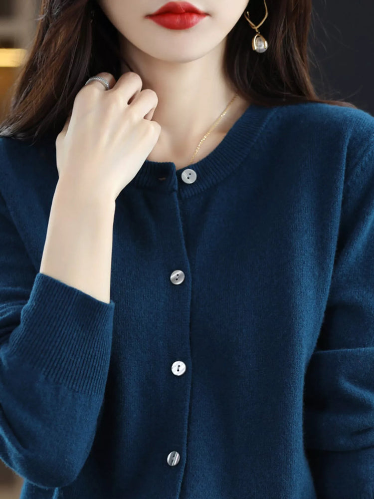 Classic Crew Neck Knit Cardigan