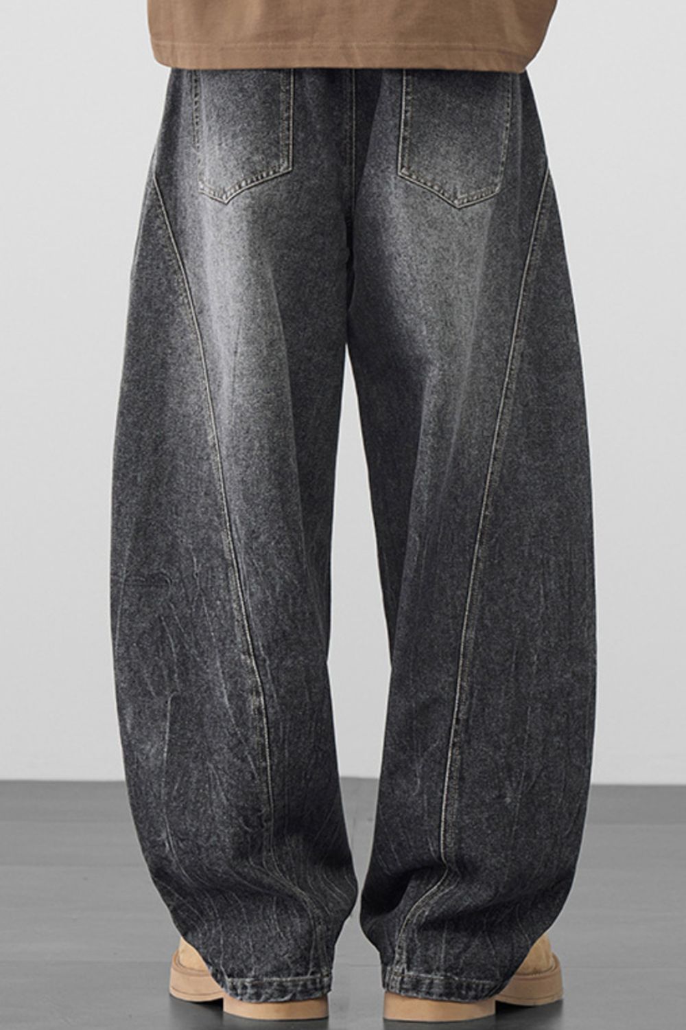 b1999334-a962-4036-8eec-0d447ad582a3-Max