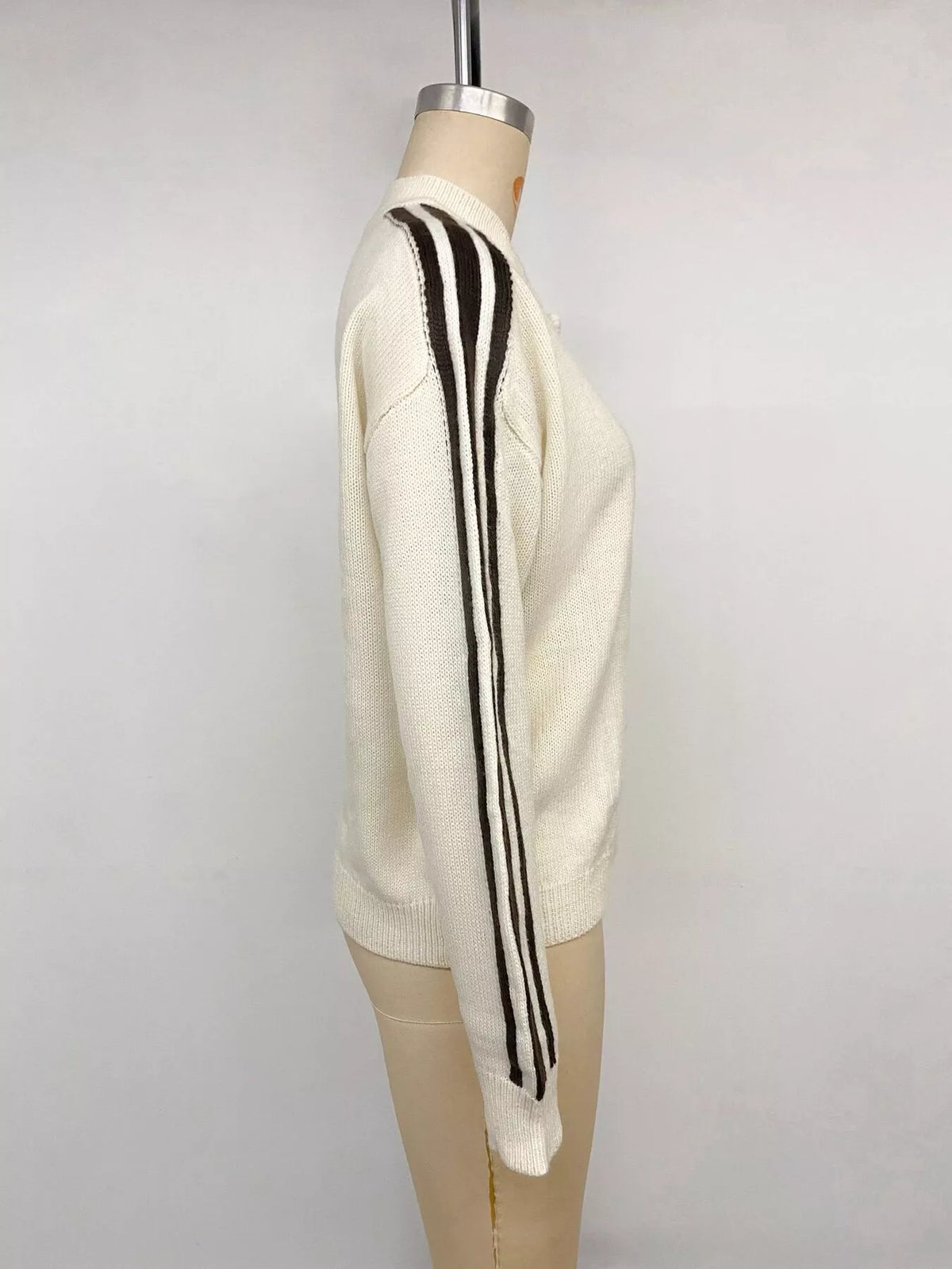 Chinese Knot Button Cardigan with Contrast Side Stripes