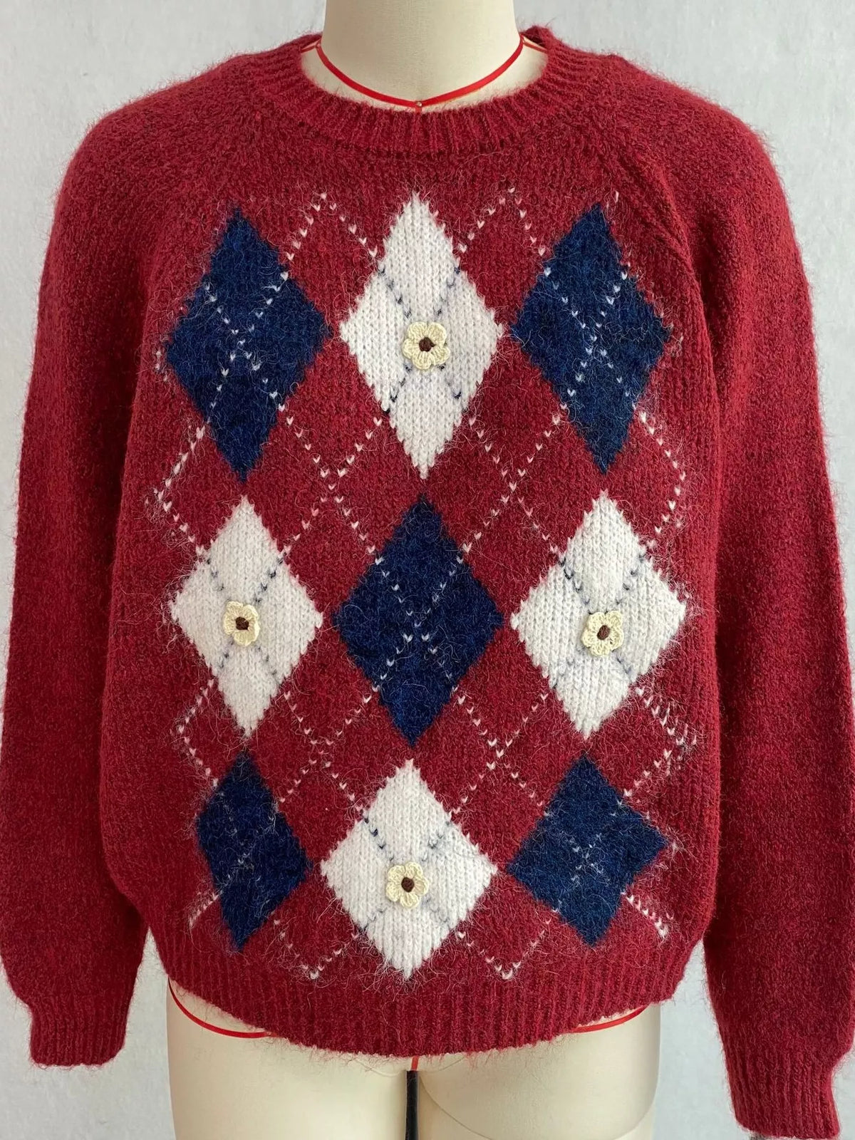 Argyle Pattern Raglan Sleeve Sweater