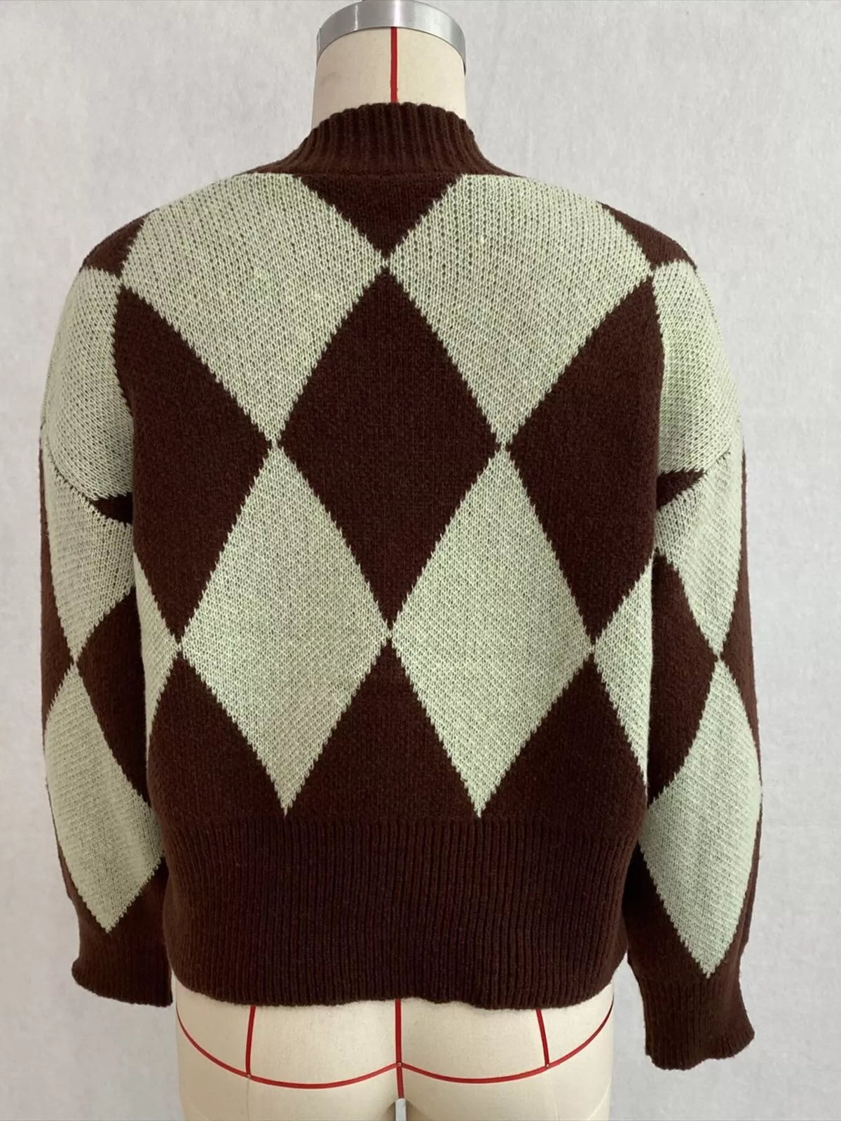 Argyle Pattern V-Neck Button-Down Cardigan